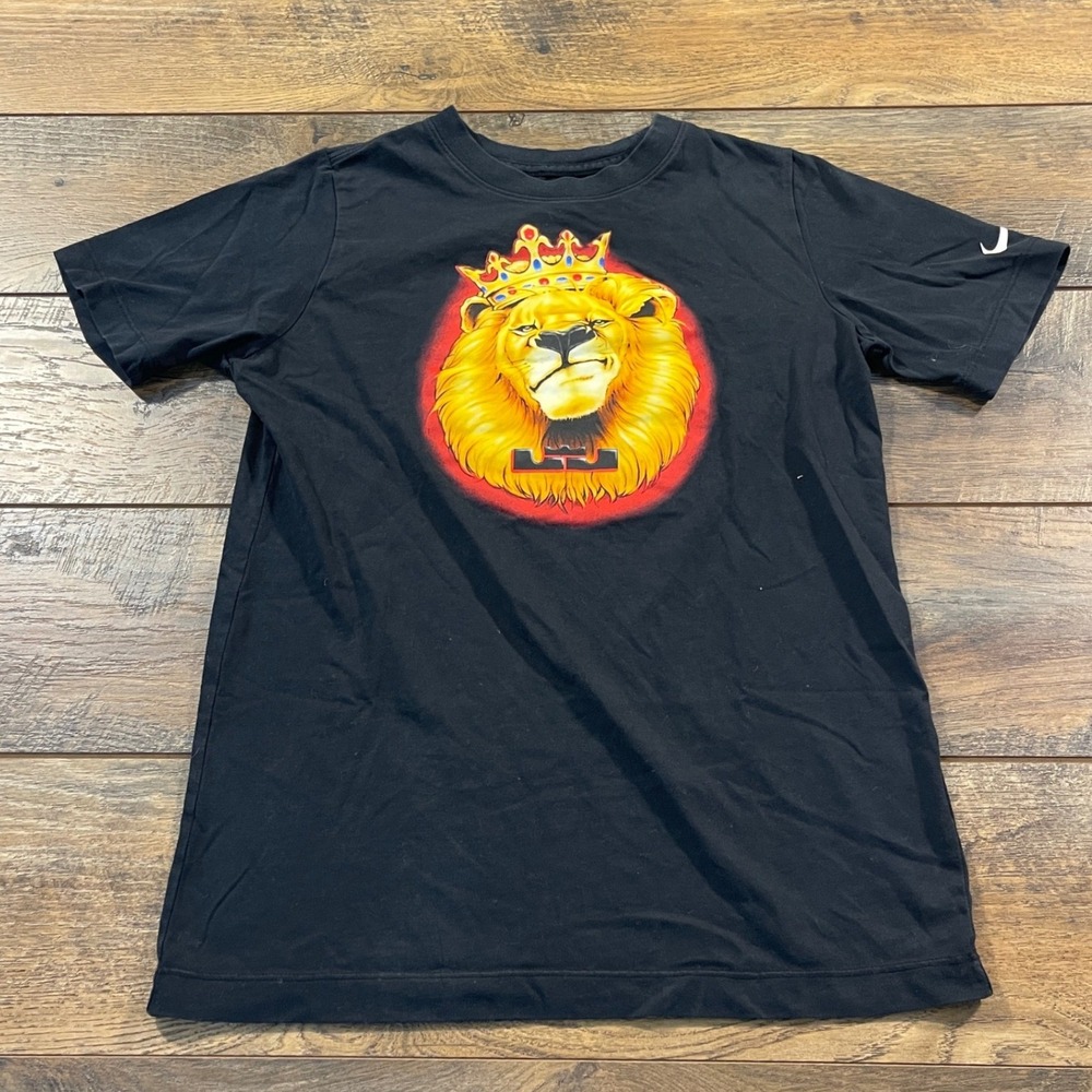 Nike LeBron James Lion Crown Dri-FIT Graphic T-Shirt Mens Large Black Streetwear